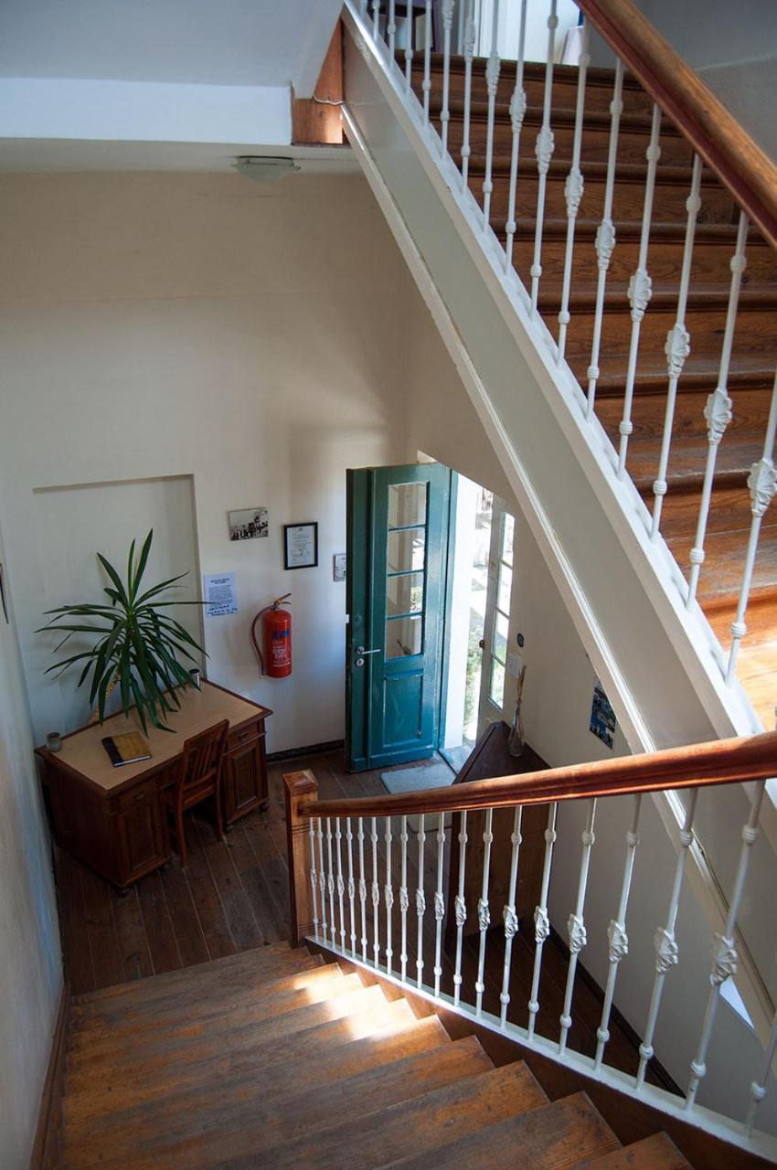 Historical Guesthouse - Self Catering Apartments Luderitz Bagian luar foto